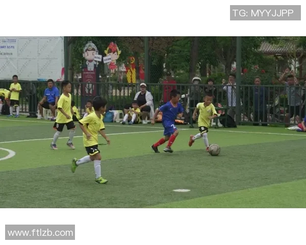 偶遇足球明星拍视频的奇妙经历与幕后故事分享 偶遇足球明星拍视频的奇妙经历与幕后故事分享